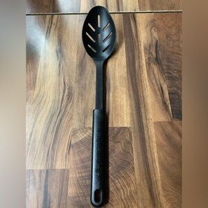 Calphalon Slotted Serving Spoon 8 Slots Nylon Silicone Black 14” Made In USA